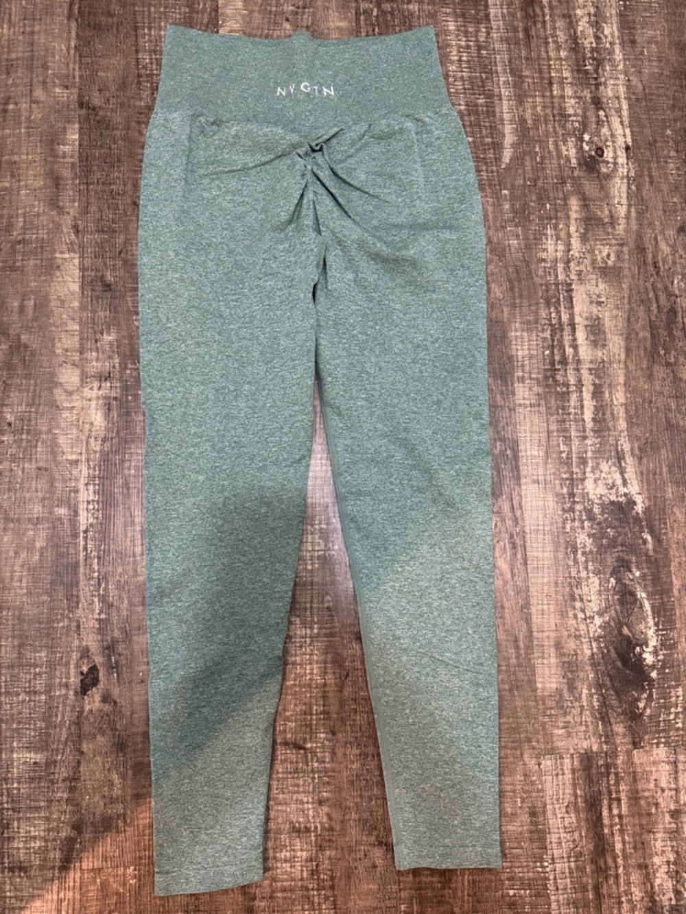 NVGN Women’s Sage Green Scrunch Seamless Leggings- Size Medium